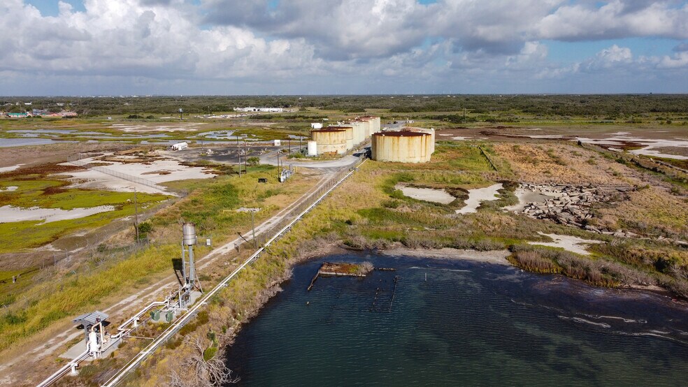 More Photos Of 1603 N State Highway 35, Aransas Pass Chemical Oil Refinery For Sale