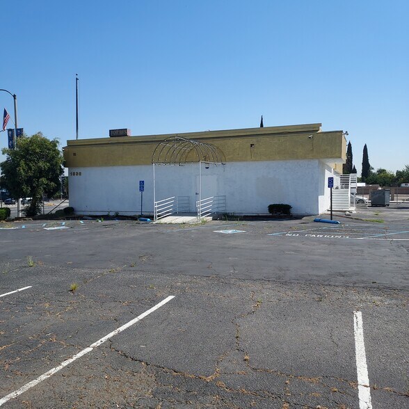 More Photos Of 1536 Peck Rd, South El Monte Restaurant For Lease