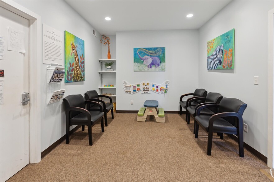 More Photos Of 615 S Euclid Ave, Bay City Medical For Sale