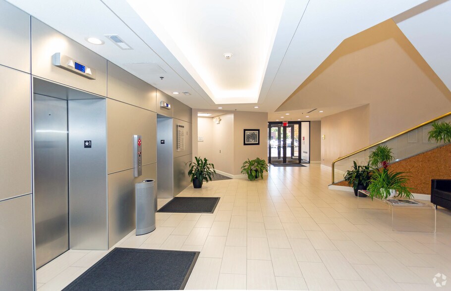 More Photos Of 103 Morgan Ln, Plainsboro Office For Lease