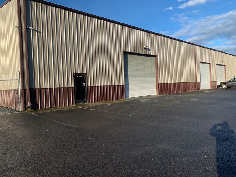 More Photos Of 970 NW Park Ave, Estacada Warehouse For Lease