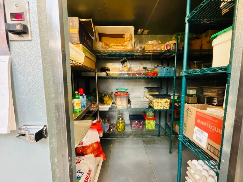 More Photos Of 439 Pittsfield Rd, Lenox Freestanding For Sale