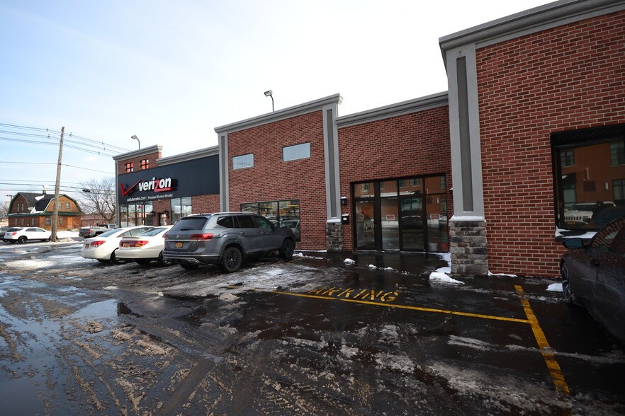 More Photos Of 5221-5223 Main St, Buffalo Freestanding For Lease