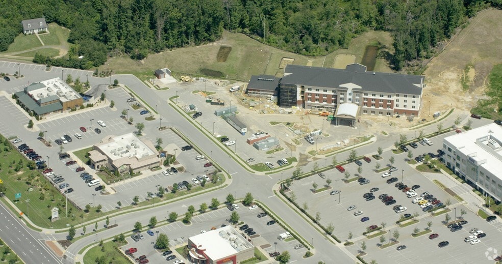 More Photos Of 45260 Abell House Ln, California Hotel For Sale