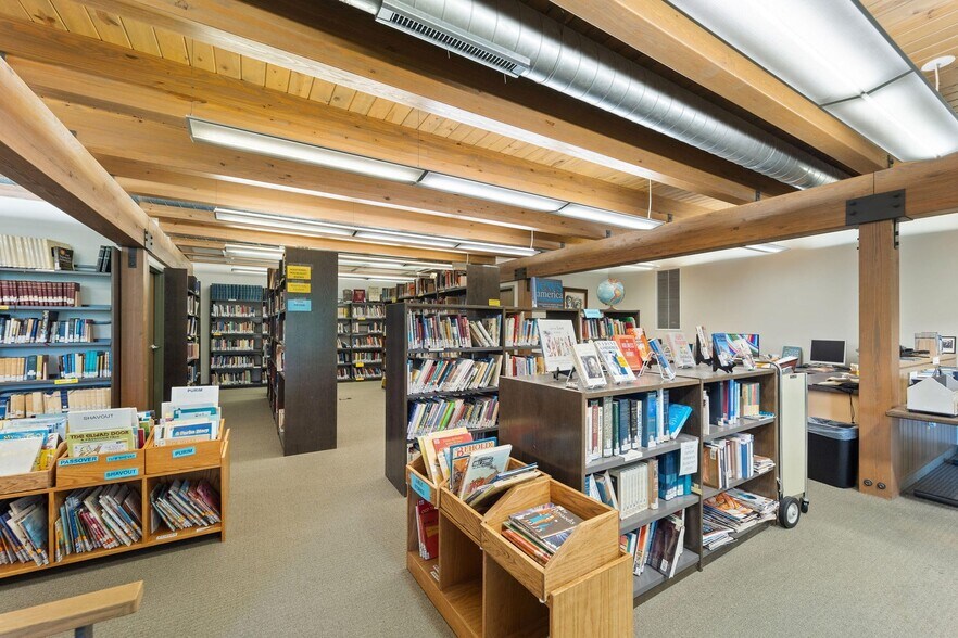 More Photos Of 8223 N Port Washington Rd, Fox Point Religious Facility For Lease
