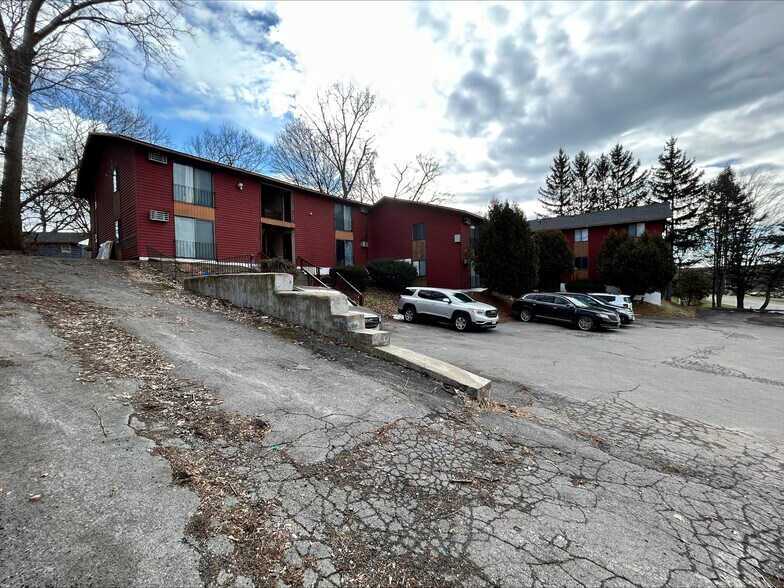 More Photos Of 631 E Seneca Tpke, Syracuse Apartments For Sale