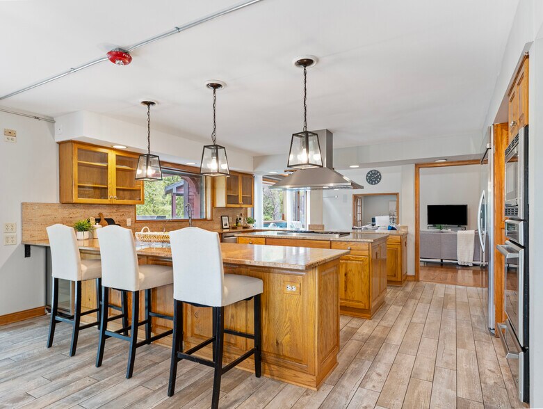 More Photos Of 22660 S Harlem Ave, Frankfort Flex For Sale