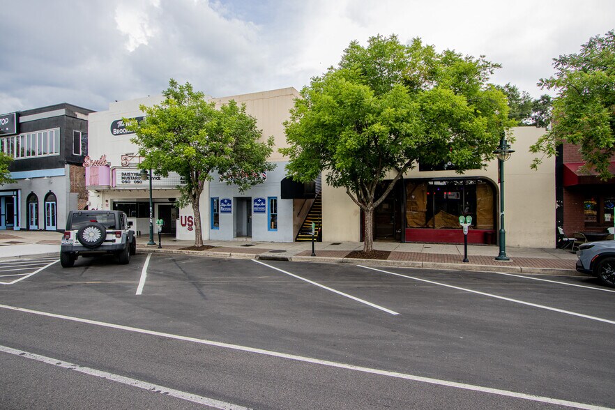 More Photos Of 622 Harden St, Columbia Storefront For Lease