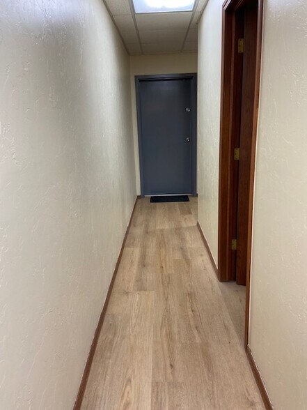 More Photos Of 910 S Bryant Ave, Edmond Medical For Sale