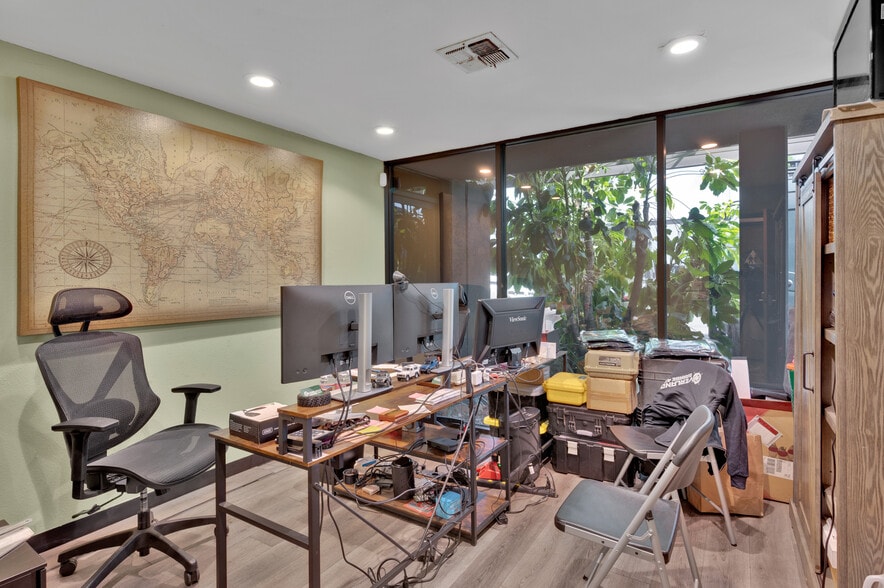 More Photos Of 23231 Vista Grande Dr, Laguna Hills Warehouse For Sale