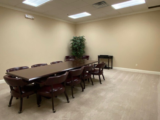 More Photos Of 11 Trade St, Brunswick Office For Lease
