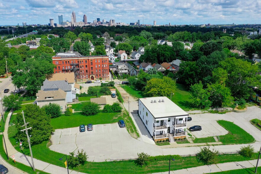 More Photos Of 1295 W Holmden Ave, Cleveland Apartments For Sale