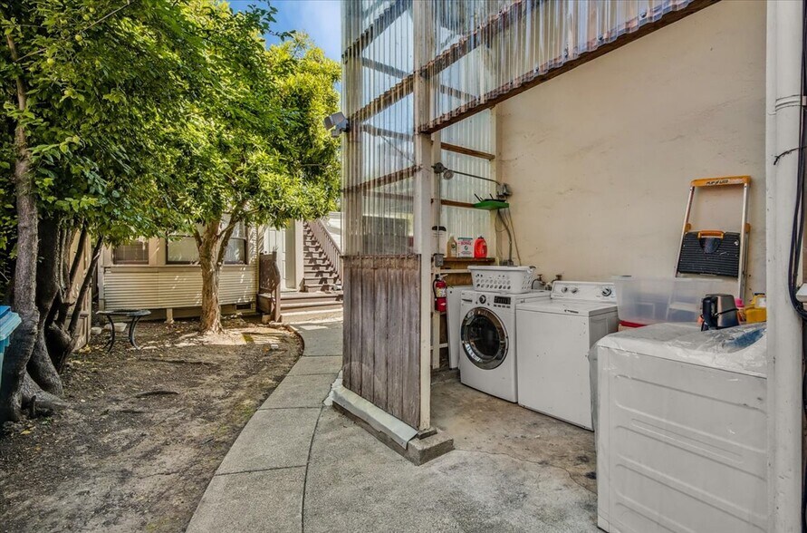 More Photos Of 1827-1829 Berkeley Way, Berkeley Apartments For Sale