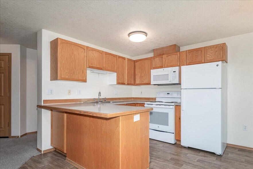 More Photos Of 4038-4048 SE Powell Valley Rd, Gresham Specialty For Sale