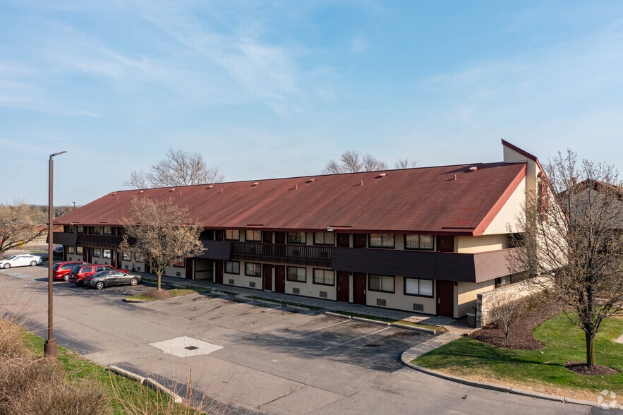 More Photos Of 26300 Dequindre Rd, Warren Hotel For Sale