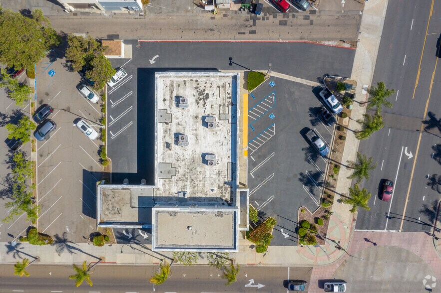 More Photos Of 128 N Broadway, Escondido General Retail For Lease
