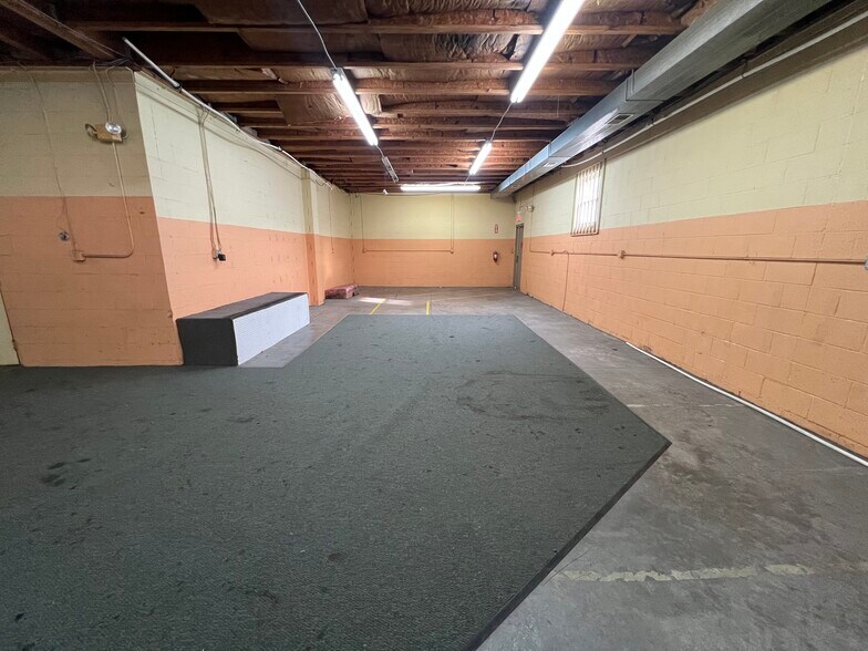 More Photos Of 1105 State Route 125, Amelia Freestanding For Lease