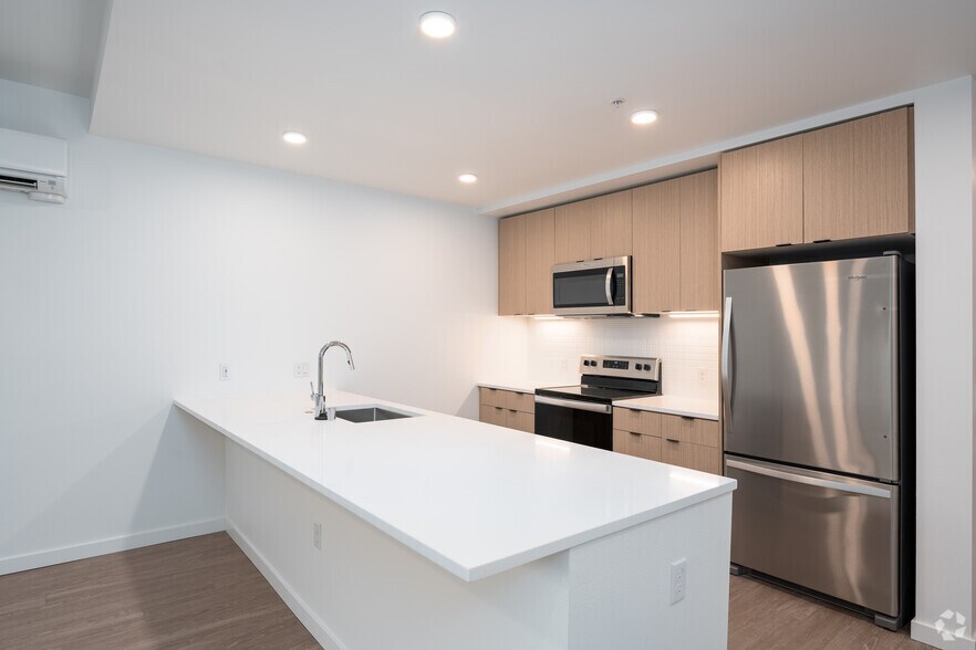 More Photos Of 2309 S Jackson St, Seattle Apartments For Lease