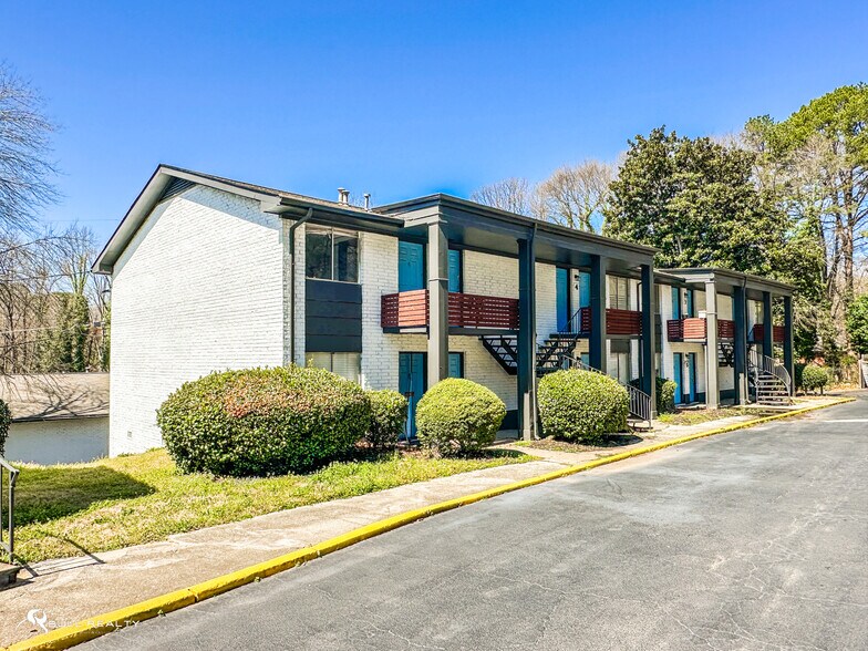 More Photos Of 4663 Waldrop Dr, Forest Park Apartments For Sale