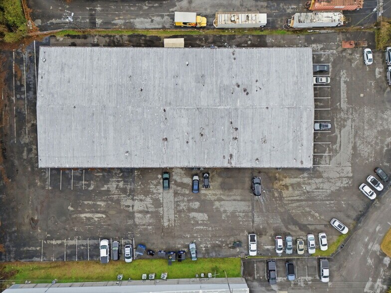 More Photos Of 213 Whitsett Rd, Nashville Warehouse For Sale