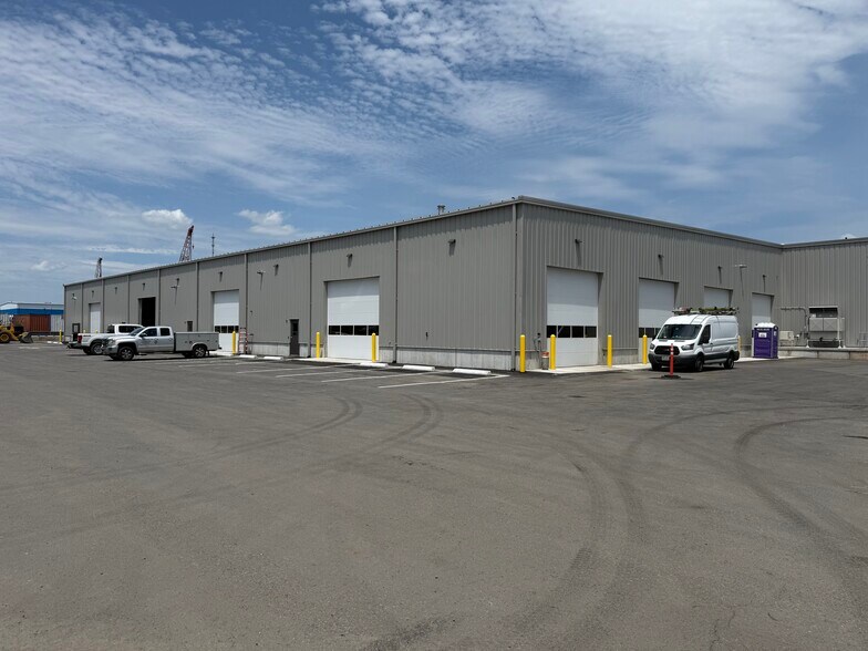More Photos Of 254 Pleasant St, West Bridgewater Warehouse For Lease