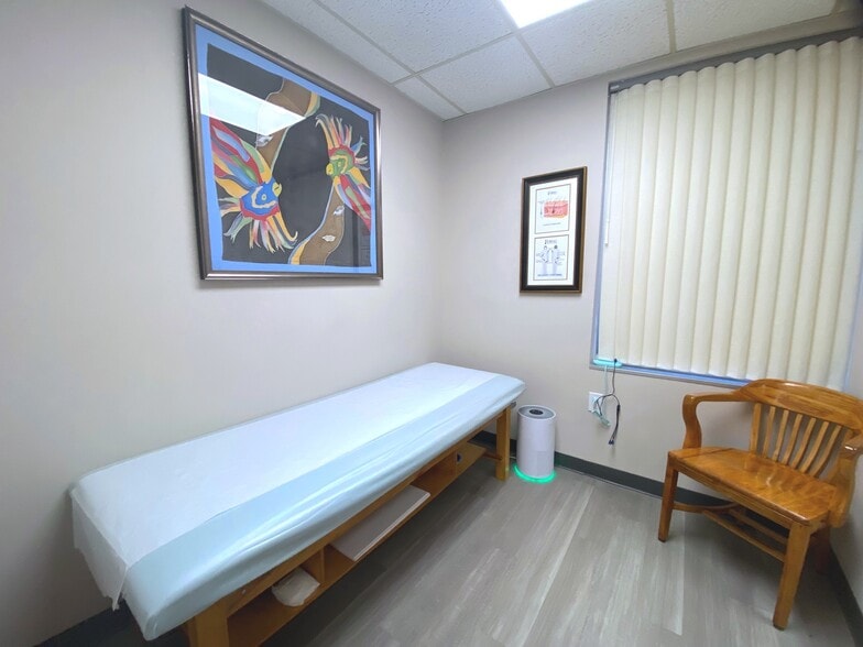 More Photos Of 9430 Turkey Lake Rd, Orlando Medical For Sale