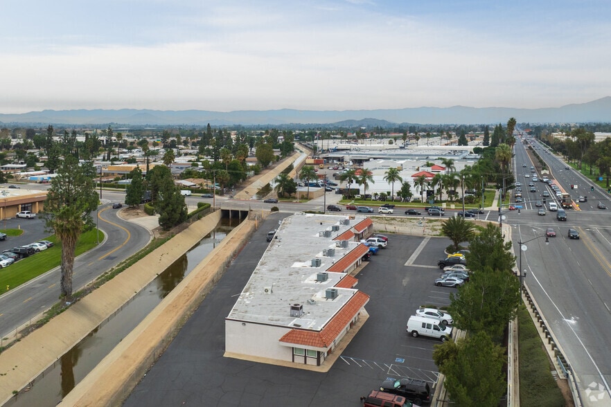 More Photos Of 12321 Magnolia Ave, Riverside Light Manufacturing For Lease