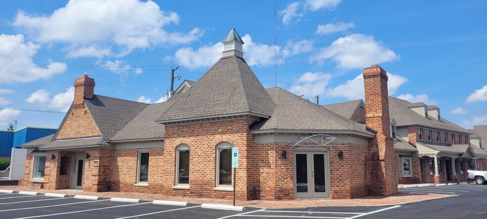 More Photos Of 9840 Midlothian Tpke, Richmond Unknown For Lease