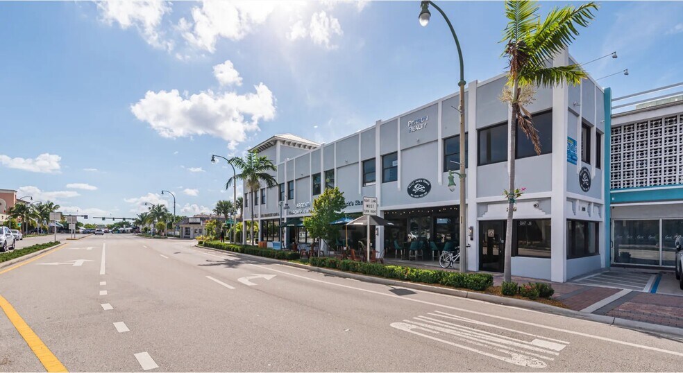 More Photos Of 218 Commercial Blvd, Fort Lauderdale Storefront Retail Office For Lease