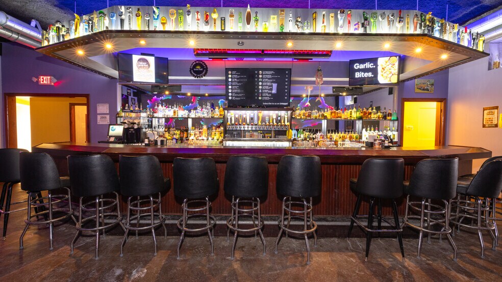 More Photos Of 207 E Hughitt St, Iron Mountain Restaurant For Sale