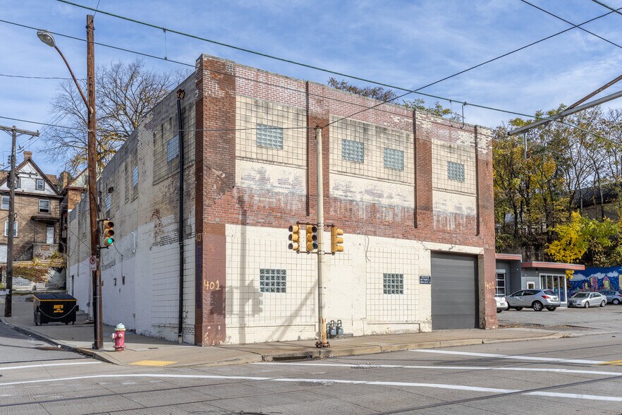 More Photos Of 401 E Warrington Ave, Pittsburgh Manufacturing For Lease