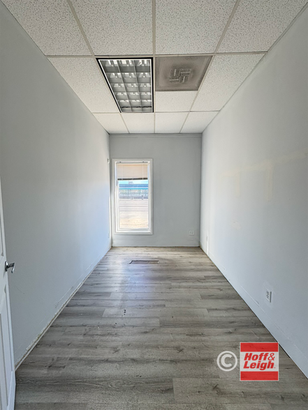 More Photos Of 877-881 Federal Blvd, Denver Medical For Sale