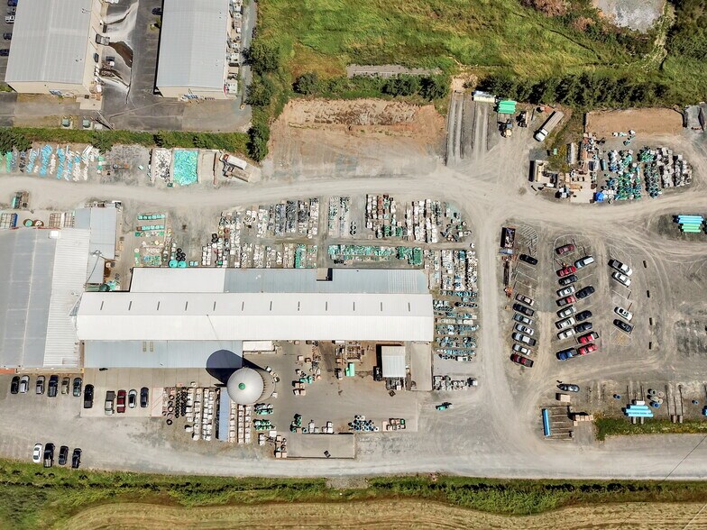 More Photos Of 164 W Smith Rd, Bellingham Distribution For Sale