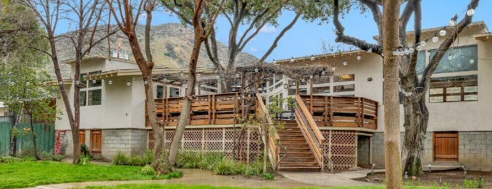 More Photos Of 12625 Sierra Hwy, Santa Clarita Restaurant For Sale