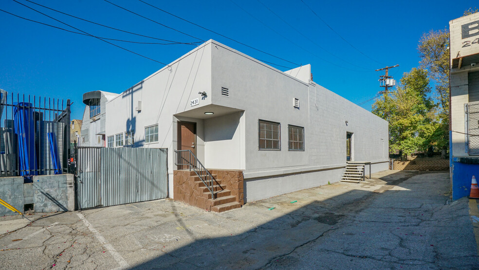 Primary Photo Of 2431 Eads St, Los Angeles Warehouse For Lease