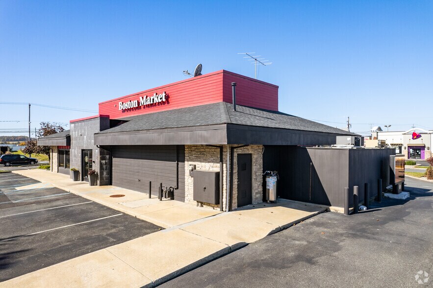 More Photos Of 1111 E Philadelphia Ave, Gilbertsville Restaurant For Sale