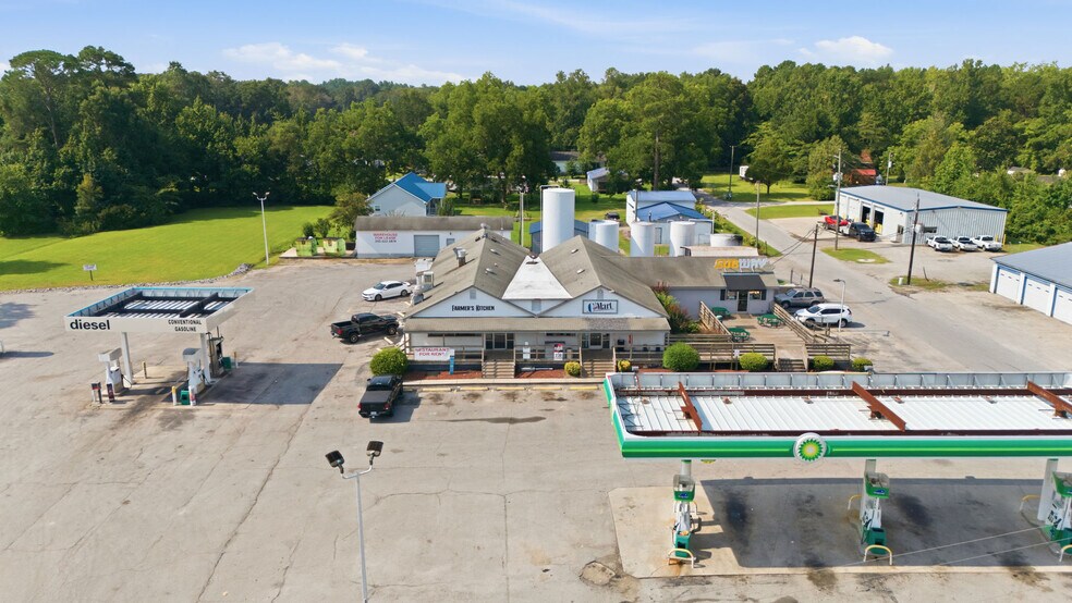 More Photos Of 346 W Jones St, Trenton Service Station For Lease