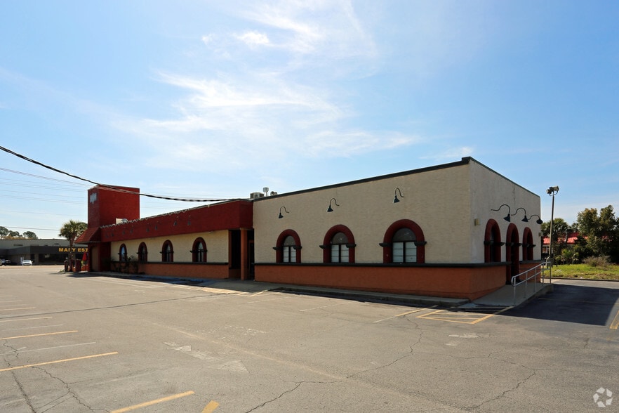 More Photos Of 480 Mary Esther Blvd NW, Fort Walton Beach Restaurant For Sale