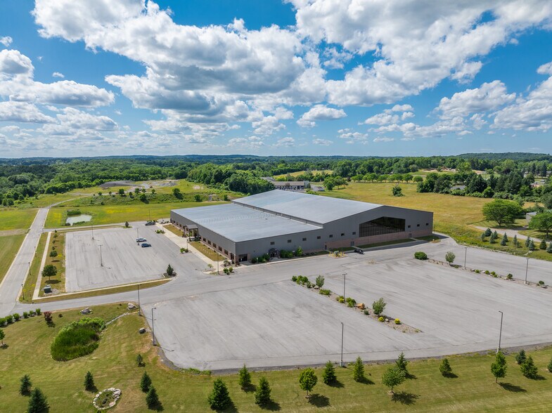 More Photos Of 7615 Omnitech Pl, Victor Showroom For Lease