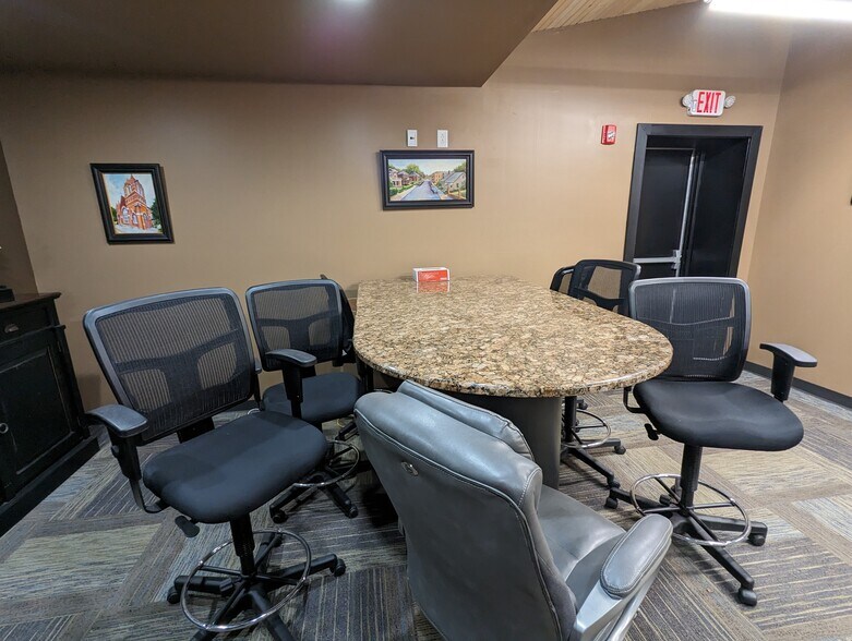 More Photos Of 222 W Main St, Belleville Medical For Sale