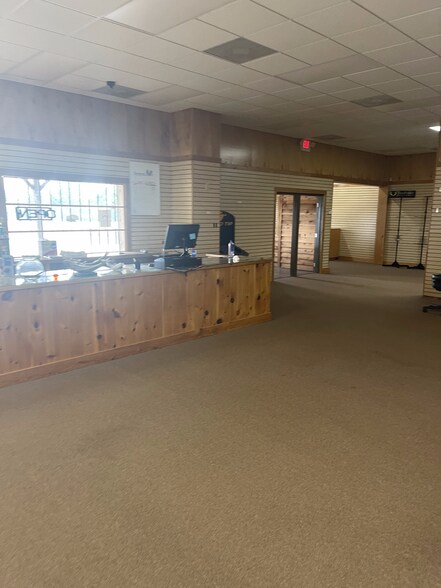 More Photos Of 3455 Keith Bridge Rd, Cumming Freestanding For Sale