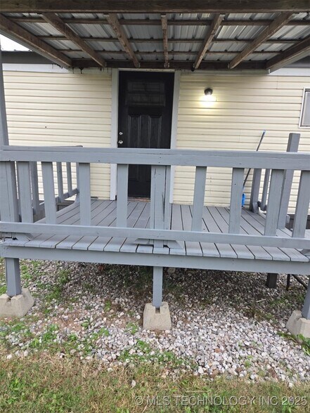 More Photos Of 1104 Campbell Rd, Warner Freestanding For Sale