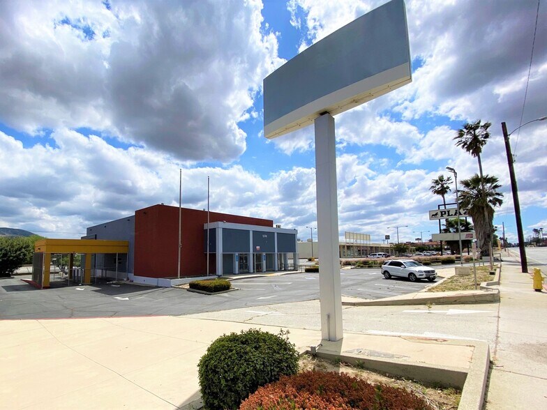 Primary Photo Of 1374 W Ramsey St, Banning Bank For Lease