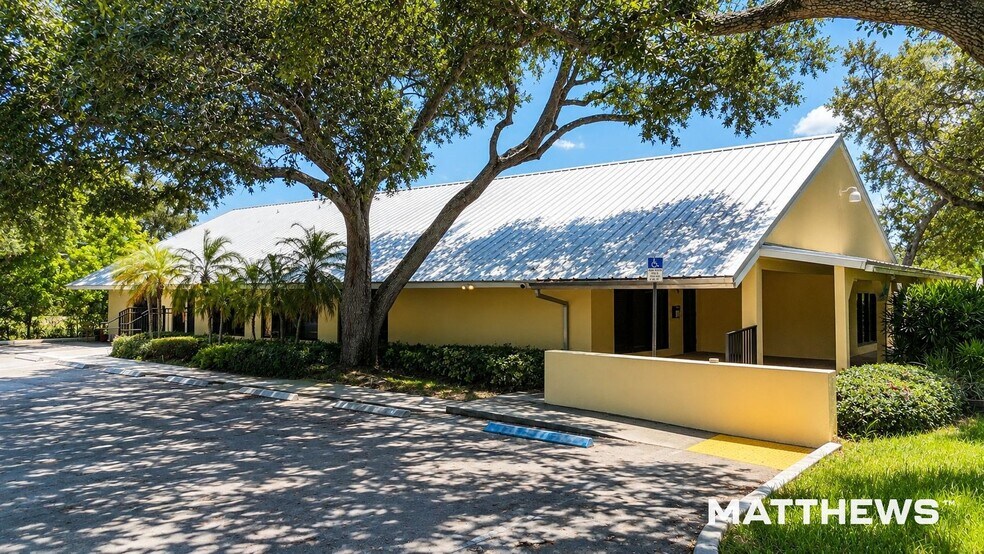 More Photos Of 6415 SW 41st St, Fort Lauderdale Office For Sale