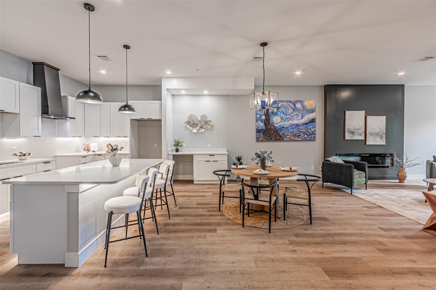 More Photos Of 2376 Longhorn St, Dallas Apartments For Sale