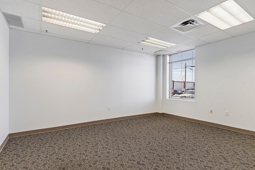 More Photos Of 155 31st St, Ogden Research And Development For Sale