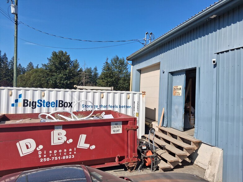 More Photos Of 2071 S Wellington Rd, Nanaimo Warehouse For Lease