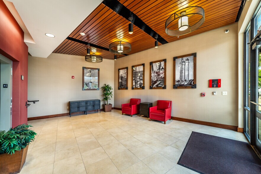 More Photos Of 250 E Basse Rd, San Antonio Medical For Lease