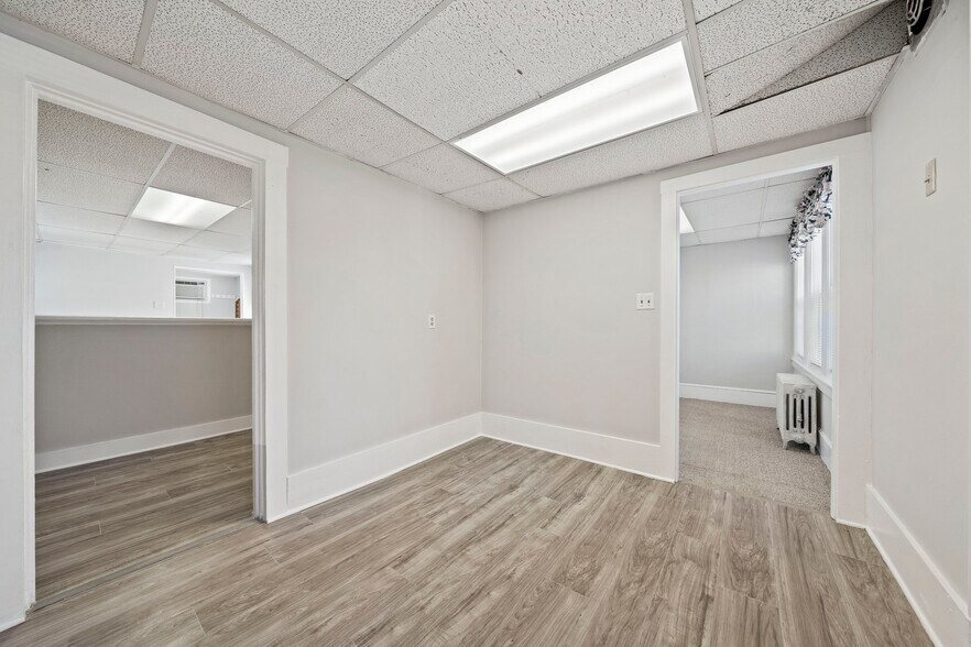 More Photos Of 17 North Ave, Rockland Apartments For Sale