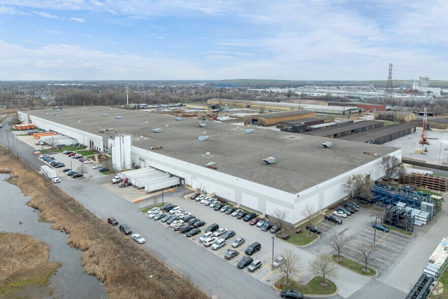 More Photos Of 2924 E 126th St, Chicago Warehouse For Lease